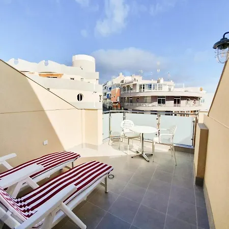 3arguineguin Terrasse Next To *